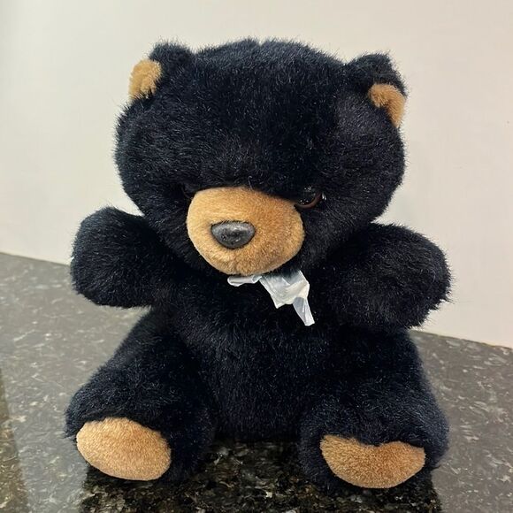 WILD WONDERS CANADA * -Plush Stuffed * Animal -Black Bear- Size 9” - Picture 1 of 9